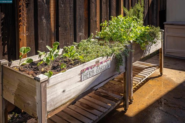 136 Shuey Drive, Moraga, CA 94556