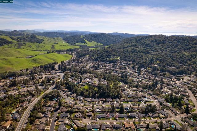 136 Shuey Drive, Moraga, CA 94556