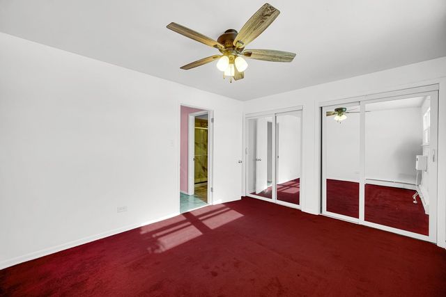 12 King Arthur Court 11, Northlake, IL 60164