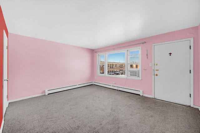 12 King Arthur Court 11, Northlake, IL 60164