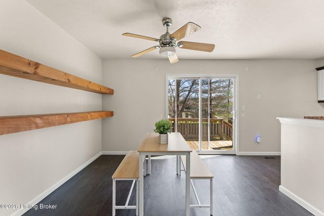 5607 Sprigwood Ln, Louisville, KY 40291