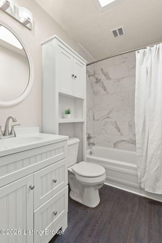 5607 Sprigwood Ln, Louisville, KY 40291