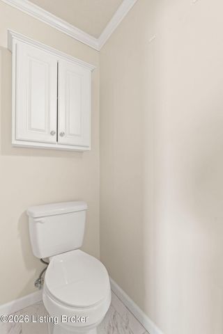 5607 Sprigwood Ln, Louisville, KY 40291