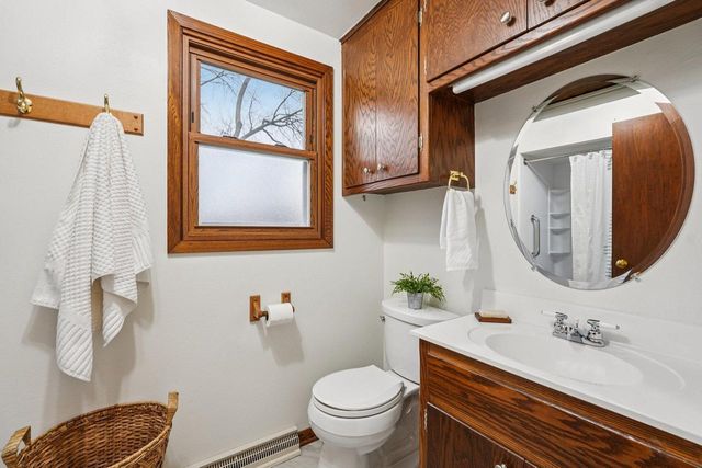 720 W Fairfield COURT, Glendale, WI 53217