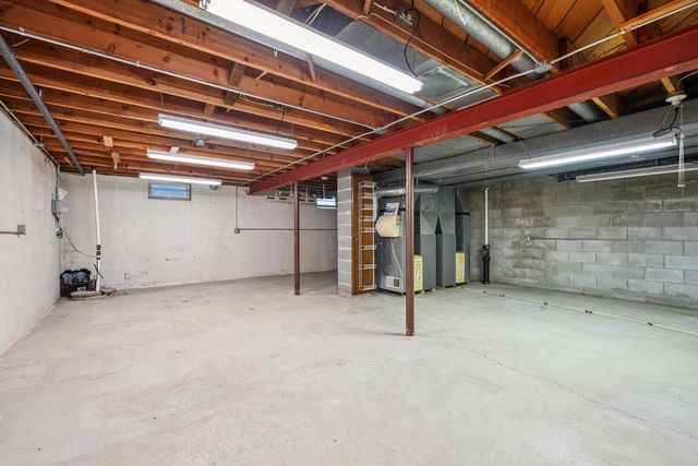 720 W Fairfield COURT, Glendale, WI 53217