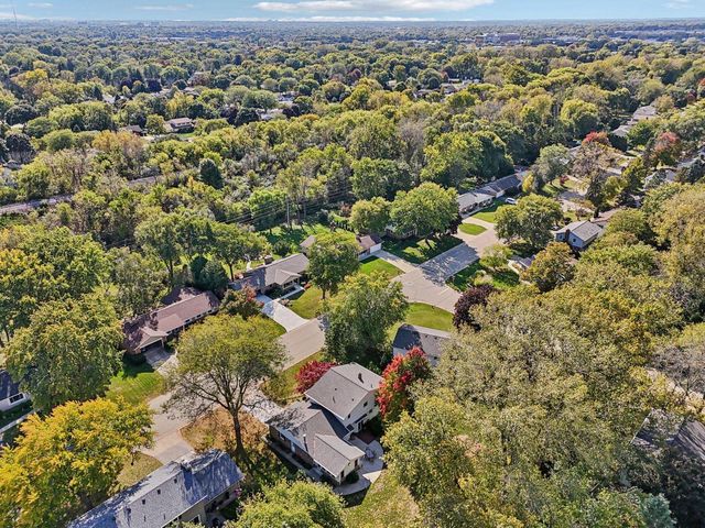 720 W Fairfield COURT, Glendale, WI 53217