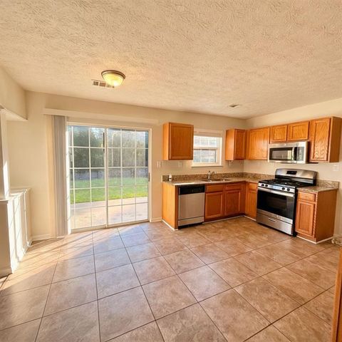 632 Stonecrest Drive SW, Loganville, GA 30052