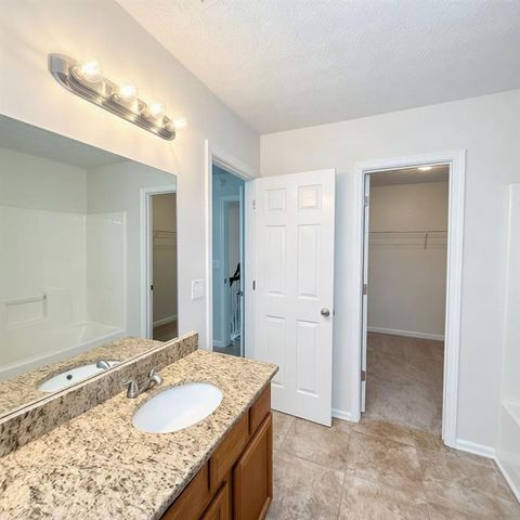632 Stonecrest Drive SW, Loganville, GA 30052