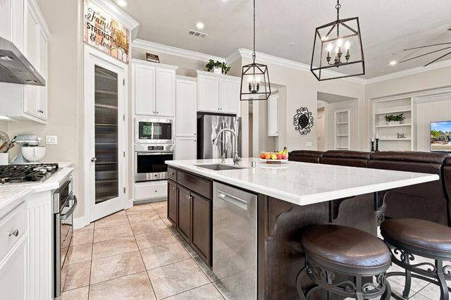 2312 Albarino Ave, Manteca, CA 95337