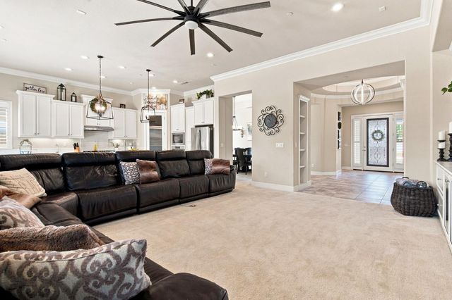 2312 Albarino Ave, Manteca, CA 95337
