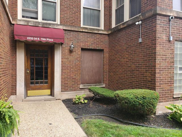 2234 E 70th Place 1, Chicago, IL 60649