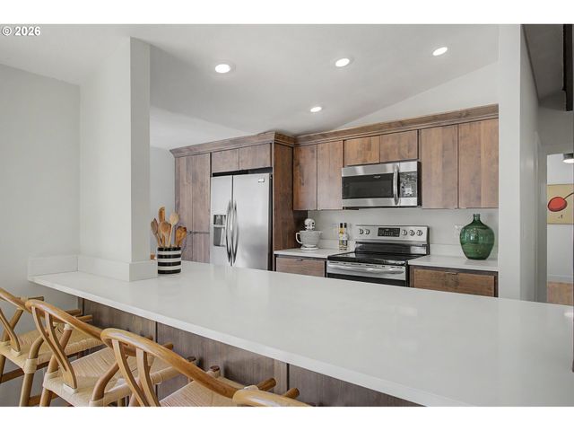 309 Nw OVERLOOK Dr, Vancouver, WA 98665