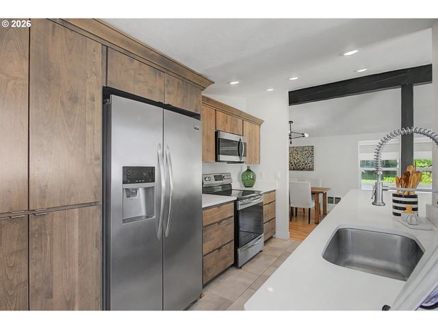 309 Nw OVERLOOK Dr, Vancouver, WA 98665