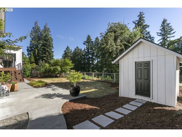 309 Nw OVERLOOK Dr, Vancouver, WA 98665