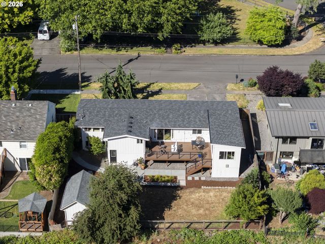 309 Nw OVERLOOK Dr, Vancouver, WA 98665