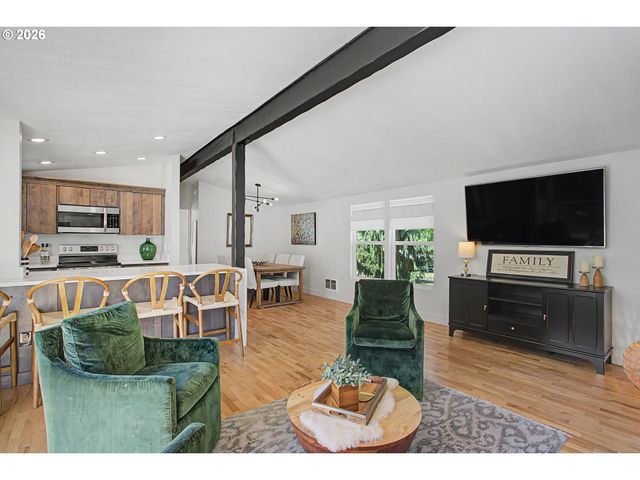 309 Nw OVERLOOK Dr, Vancouver, WA 98665