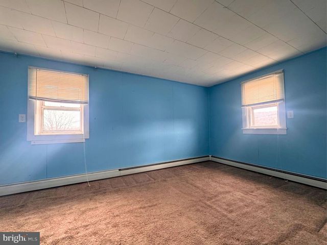 120 HARRISON ST, Emmaus, PA 18049