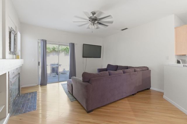 9240 Rose Parade Way, Sacramento, CA 95826