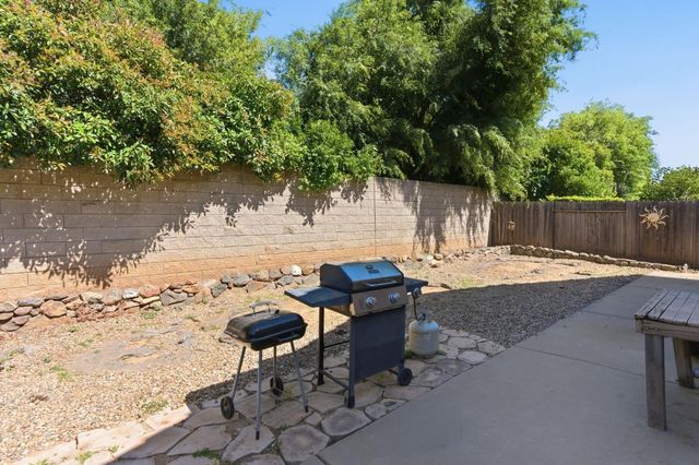 9240 Rose Parade Way, Sacramento, CA 95826