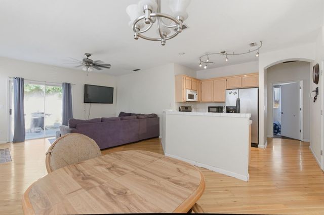 9240 Rose Parade Way, Sacramento, CA 95826