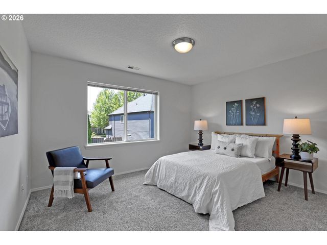 13556 Nw PAYNE Dr, Portland, OR 97229