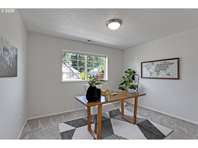 13556 Nw PAYNE Dr, Portland, OR 97229