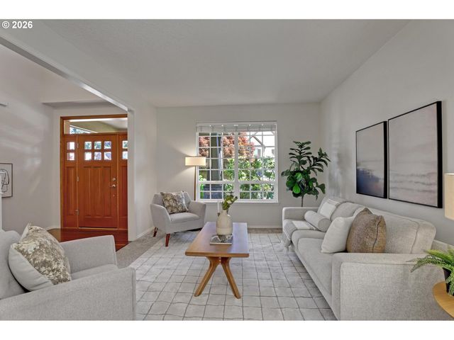 13556 Nw PAYNE Dr, Portland, OR 97229