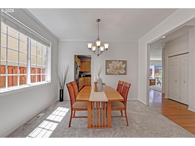 13556 Nw PAYNE Dr, Portland, OR 97229