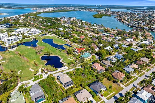 335 Hideaway CIR S, Marco Island, FL 34145