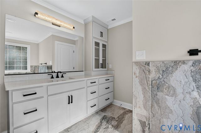 15248 Johns Trace Cir, Montpelier, VA 23192