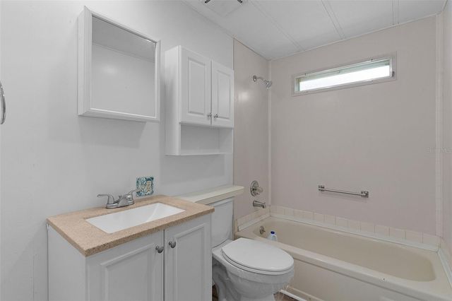 30 RIVERVIEW DRIVE, Fruitland Park, FL 34731