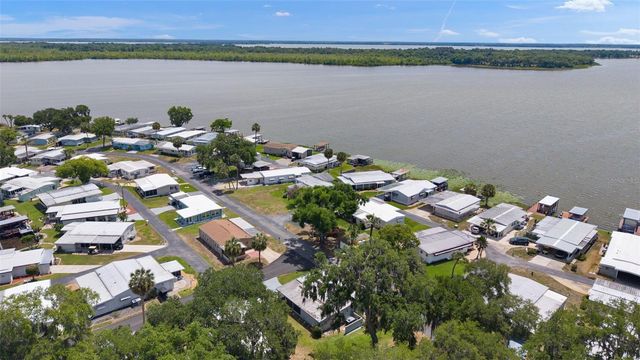 30 RIVERVIEW DRIVE, Fruitland Park, FL 34731