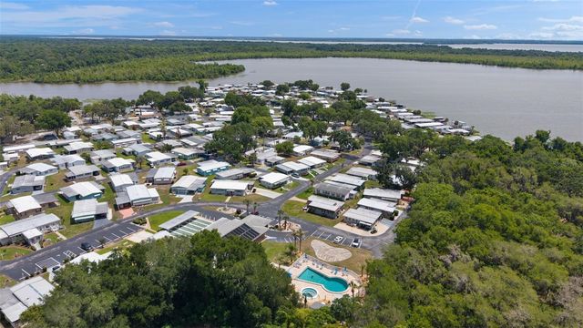 30 RIVERVIEW DRIVE, Fruitland Park, FL 34731
