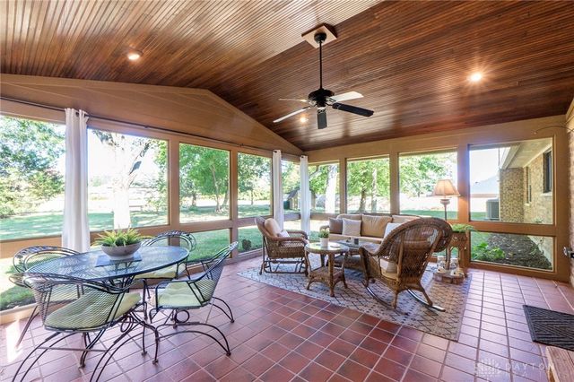 10115 Mallet Drive, Dayton, OH 45458