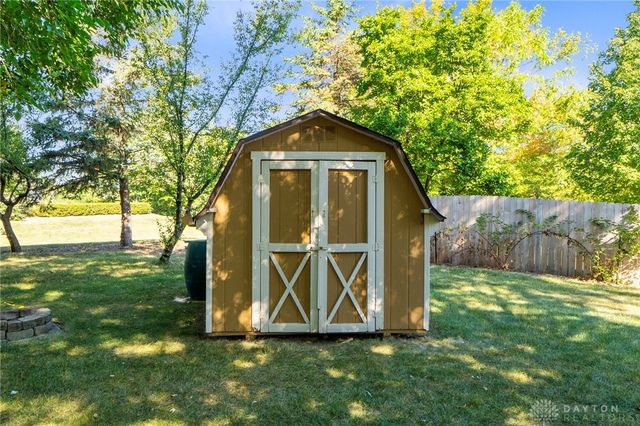 10115 Mallet Drive, Dayton, OH 45458