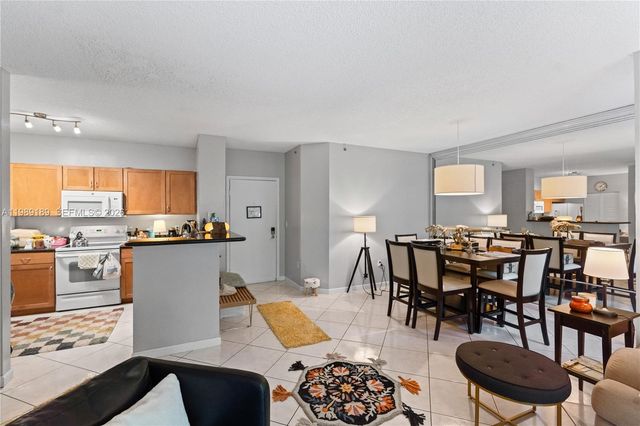 19655 E Country Club Drive 6108, Aventura, FL 33180