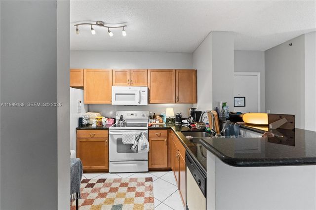 19655 E Country Club Drive 6108, Aventura, FL 33180