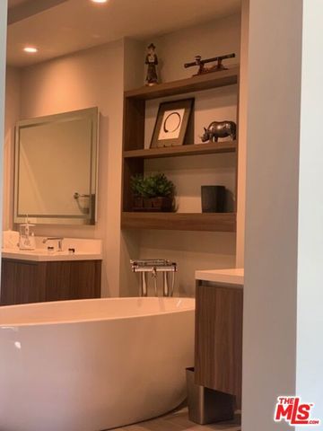 17328 Tramonto Drive 206, Pacific Palisades (los Angeles), CA 90272