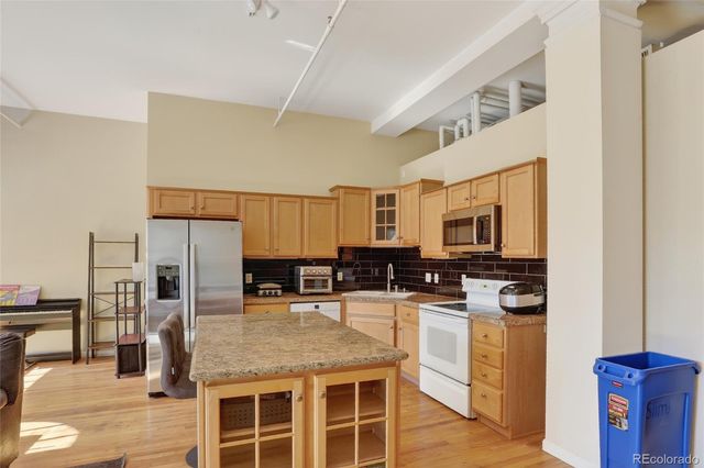 1555 California Street 602, Denver, CO 80202