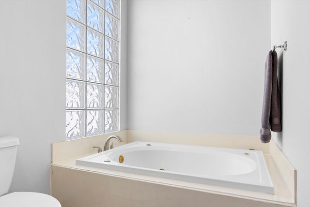 13928 VILLA SANDIA Place NE, Albuquerque, NM 87112