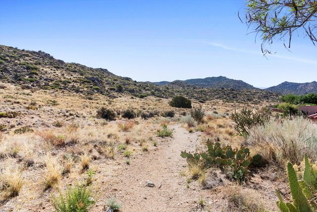 13928 VILLA SANDIA Place NE, Albuquerque, NM 87112