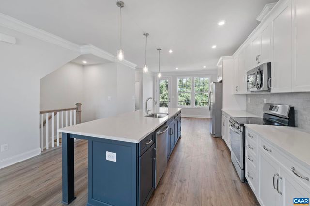 108 PARK RIDGE DR, Crozet, VA 22932