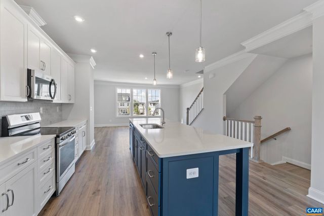 108 PARK RIDGE DR, Crozet, VA 22932