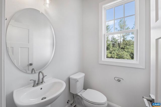 108 PARK RIDGE DR, Crozet, VA 22932