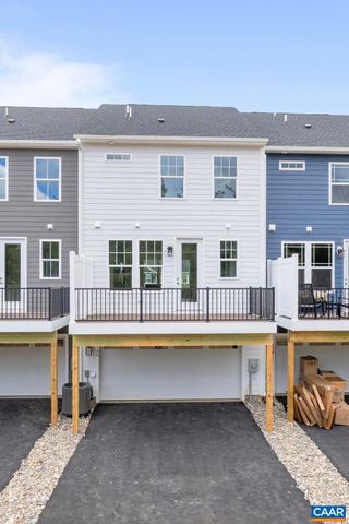 108 PARK RIDGE DR, Crozet, VA 22932