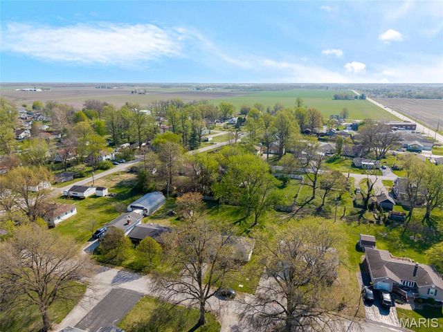 14 Dee Street, Moro, IL 62067