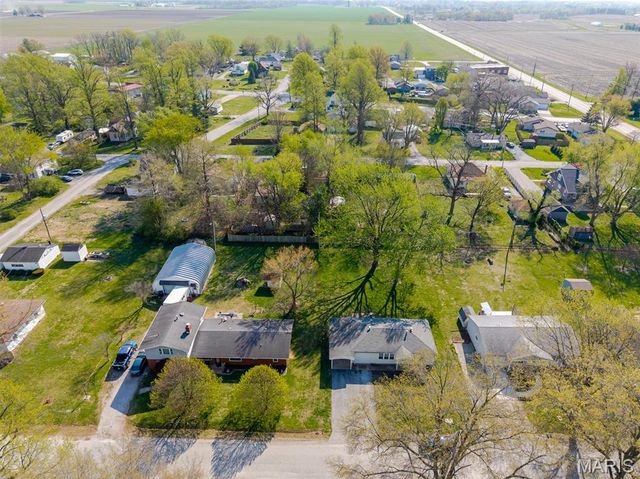 14 Dee Street, Moro, IL 62067