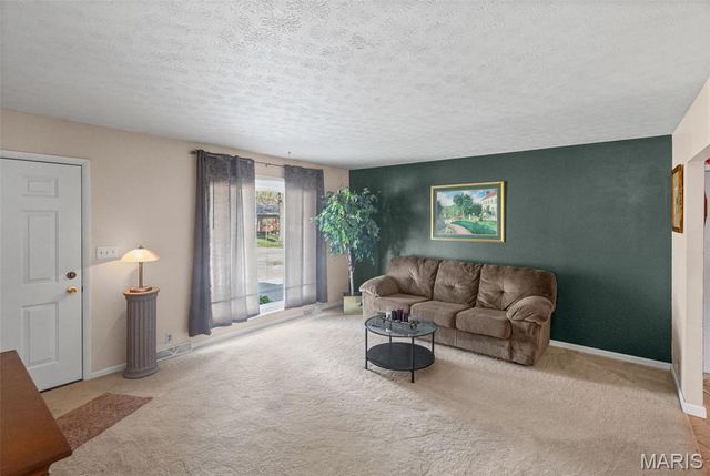 14 Dee Street, Moro, IL 62067