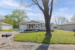 14 Dee Street, Moro, IL 62067