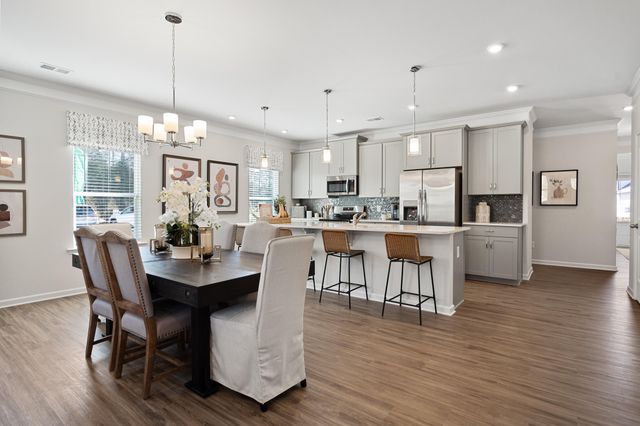 8825 Meadowvale Court, Ooltewah, TN 37363